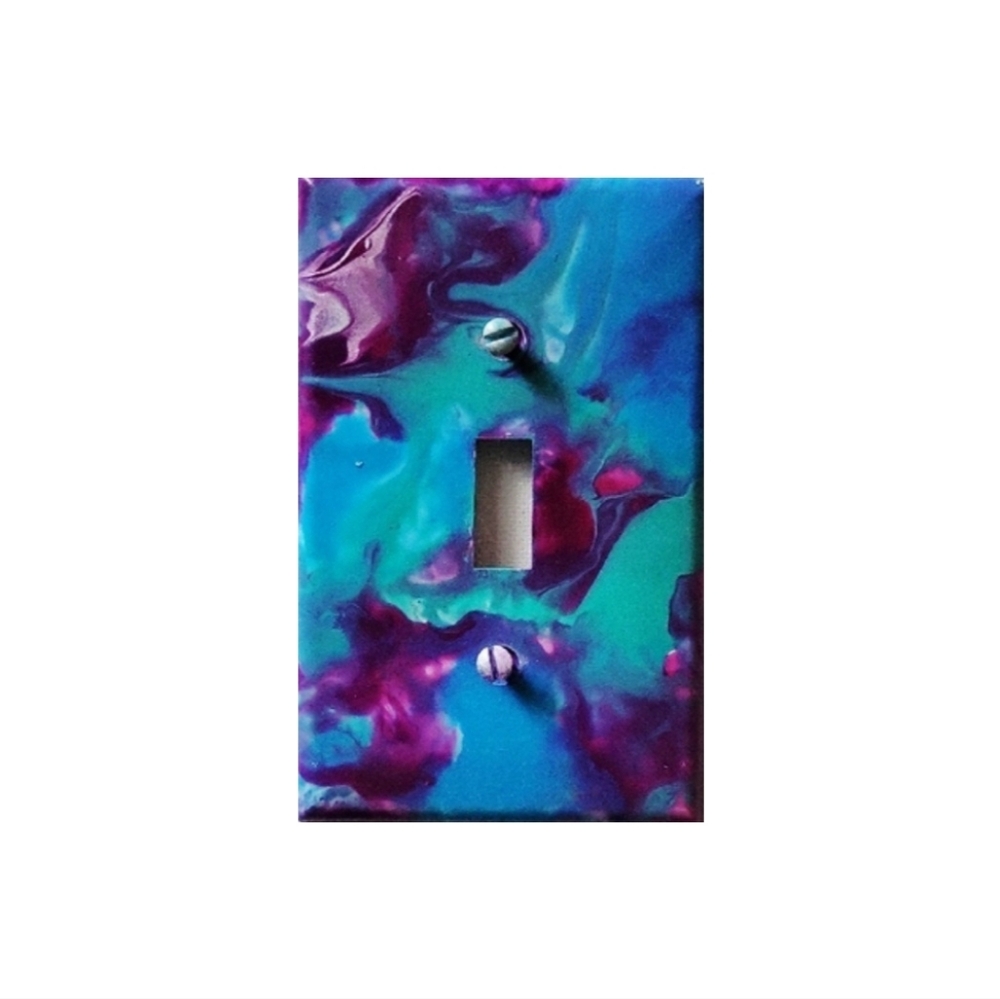 Hand Crafted Abstract Design Single Toggle Light Switch Plate - Picture 2 of 2